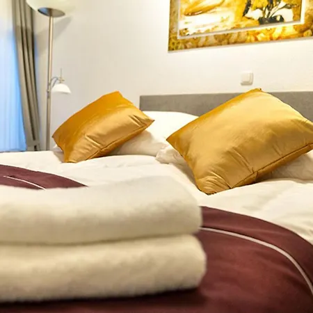 Kronenkurve Hotel
