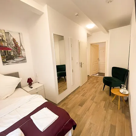 מלון Kronenkurve