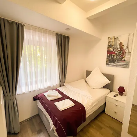Hotel Kronenkurve *