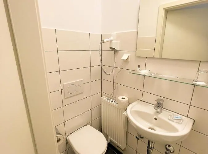 Kronenkurve מלון